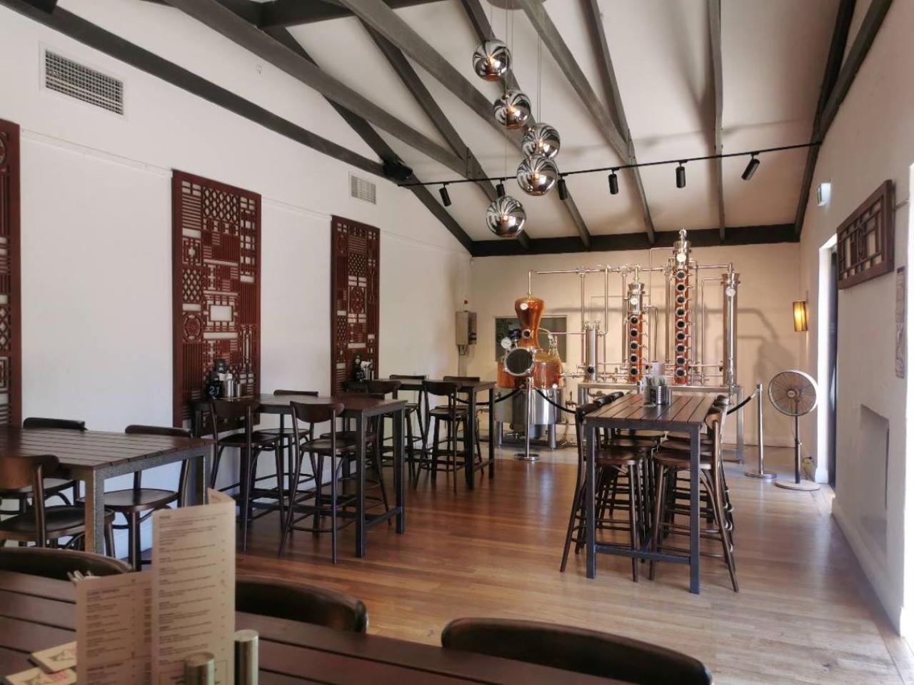 Mahogany Inn And Distillery Mahogany Creek Bagian luar foto