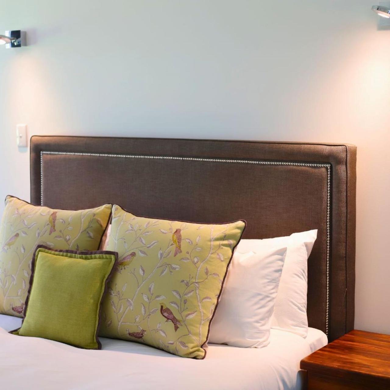 Mahogany Inn And Distillery Mahogany Creek Bagian luar foto
