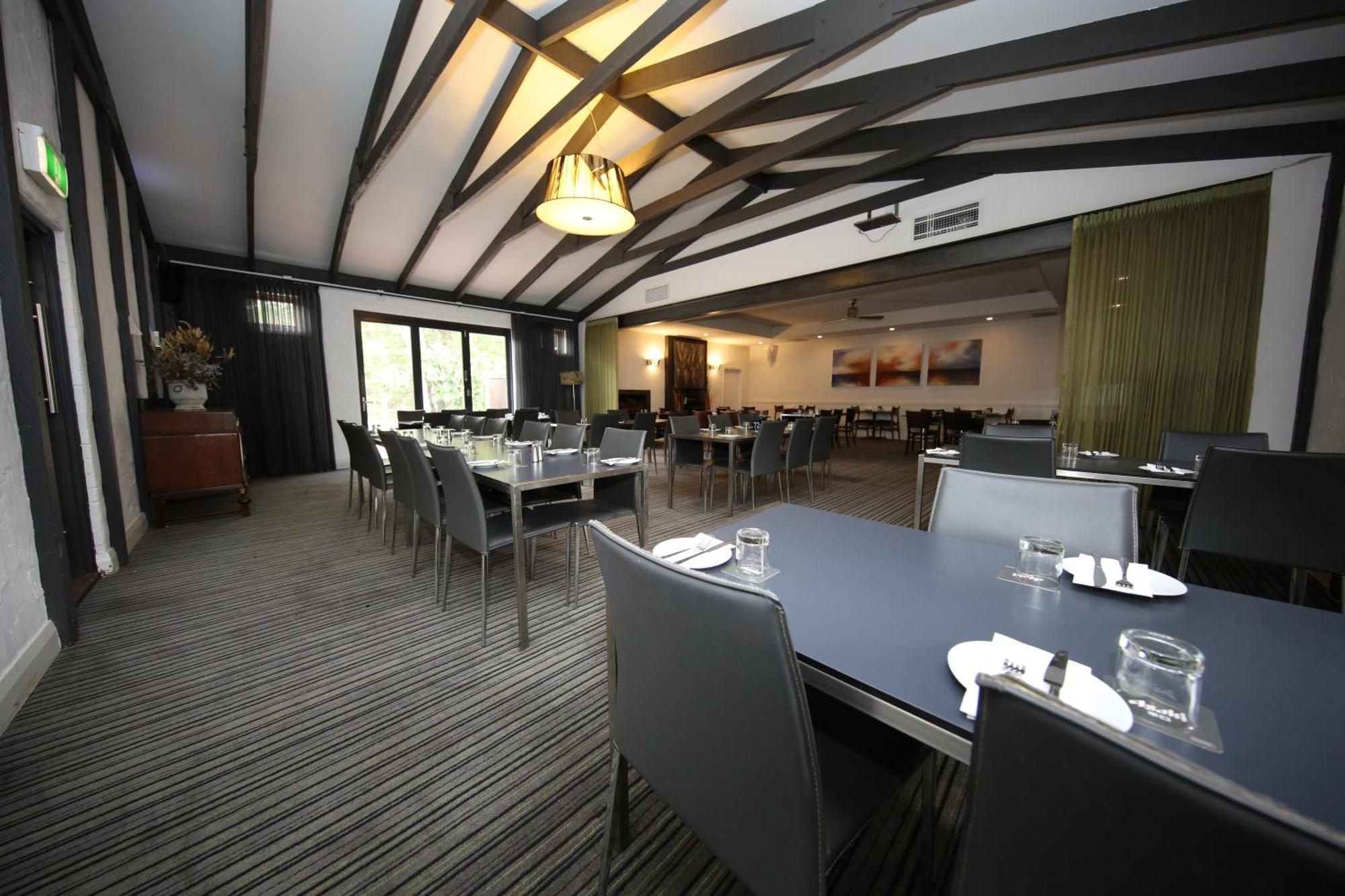 Mahogany Inn And Distillery Mahogany Creek Bagian luar foto