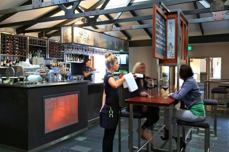 Mahogany Inn And Distillery Mahogany Creek Bagian luar foto
