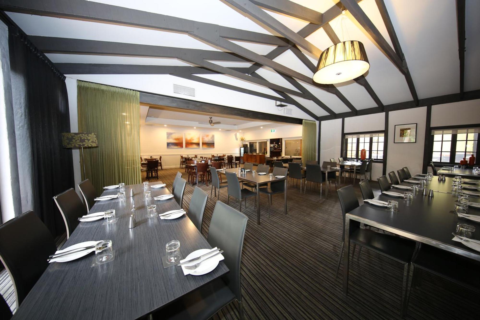 Mahogany Inn And Distillery Mahogany Creek Bagian luar foto