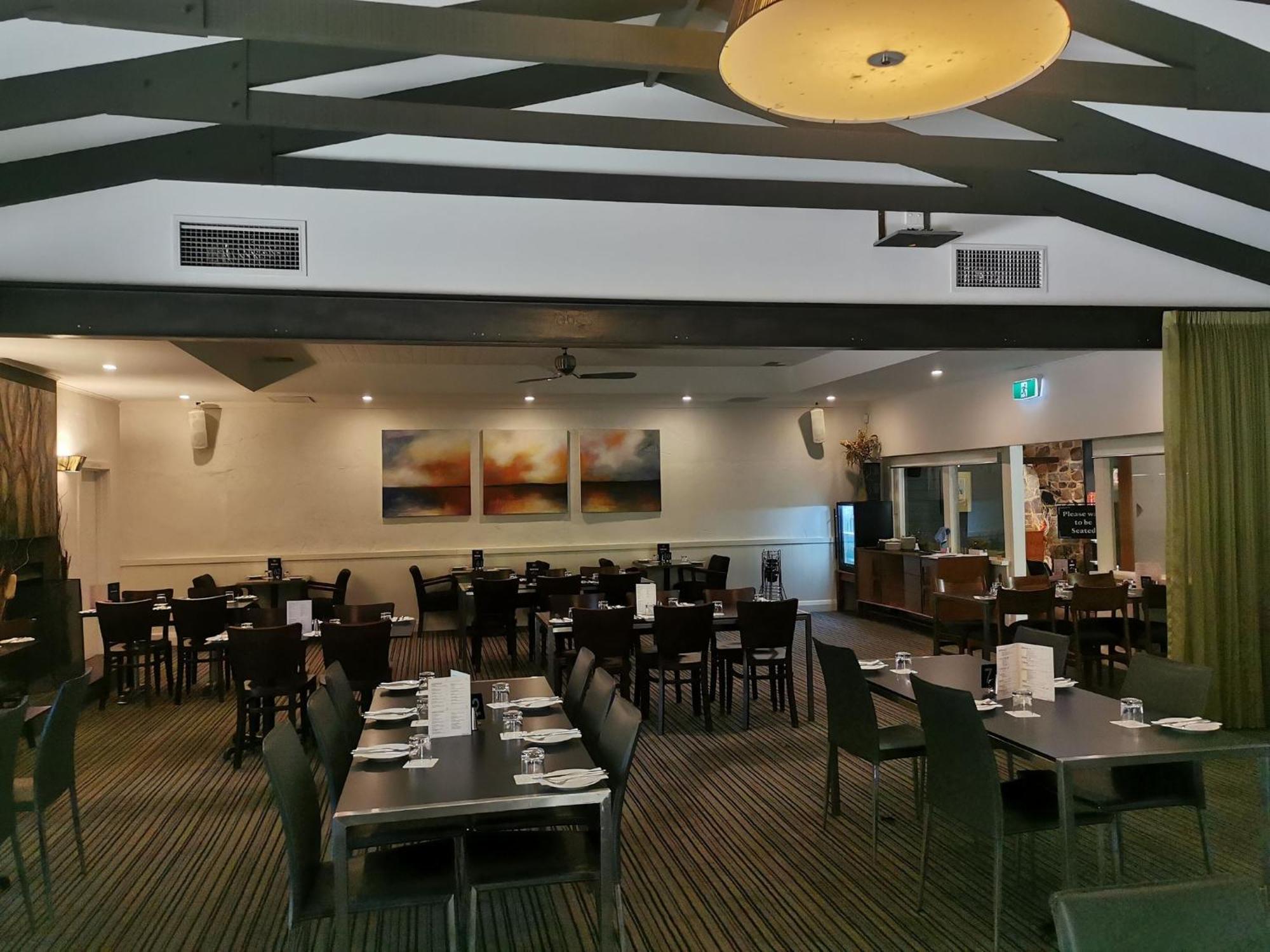 Mahogany Inn And Distillery Mahogany Creek Bagian luar foto