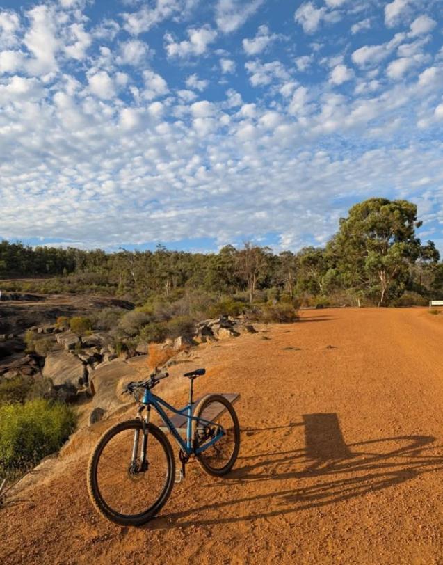 Mahogany Inn And Distillery Mahogany Creek Bagian luar foto